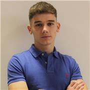 Studente di Giurisprudenza, appassionato di Diritto privato, di cui già superato l’esame con la votazione di 30